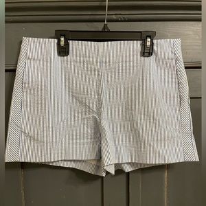 Draper James // Daisy Vine Ruffle Shorts
